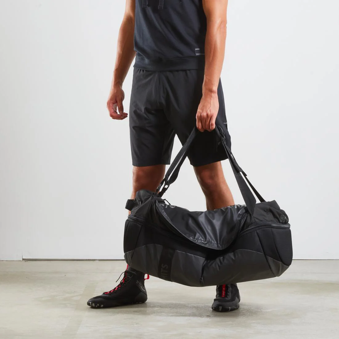 Bolsa/mochila para deportes de combate 900 60 L negra - Image 4