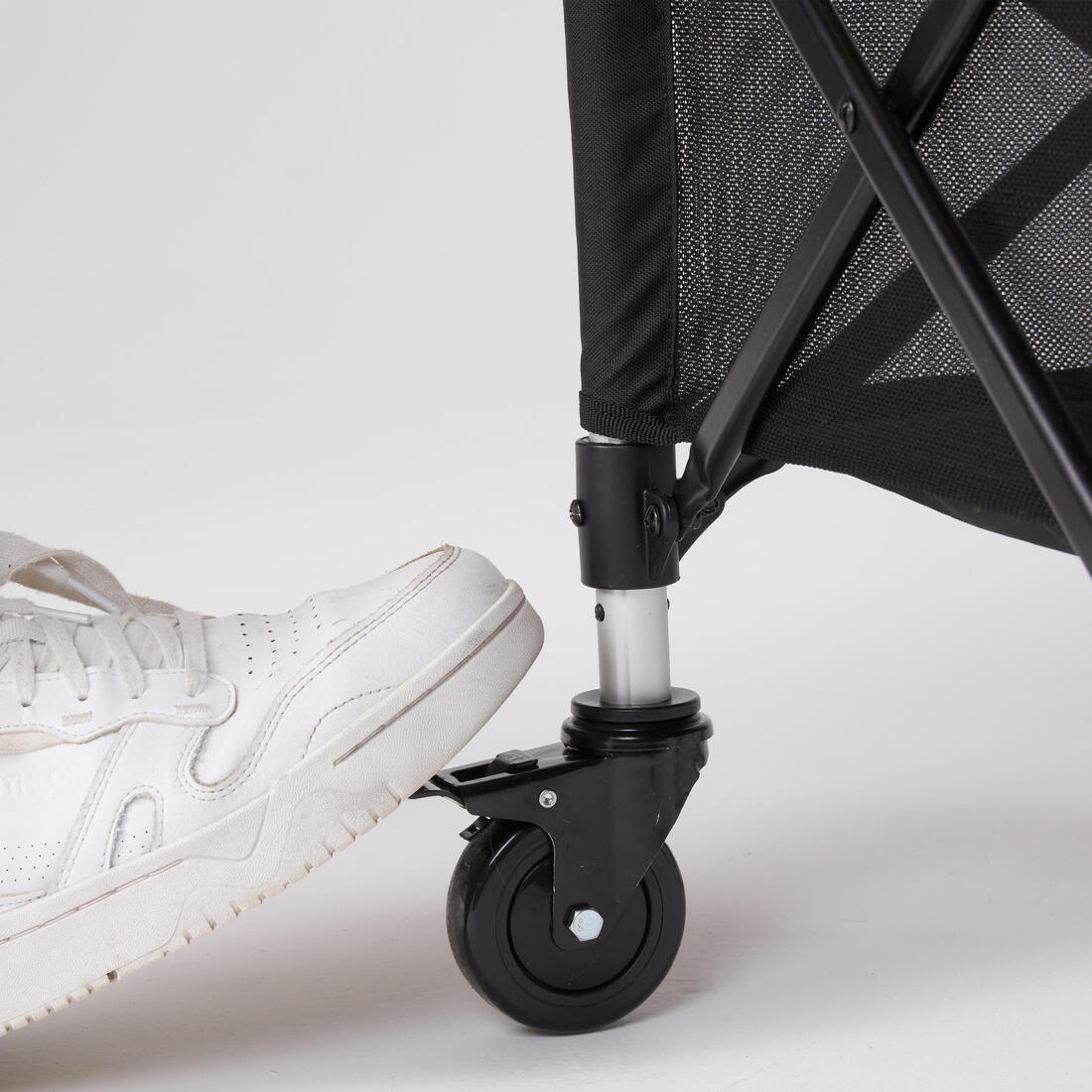 Cesta con ruedas ajustables para pelotas de tenis y pádel, negro - Image 6