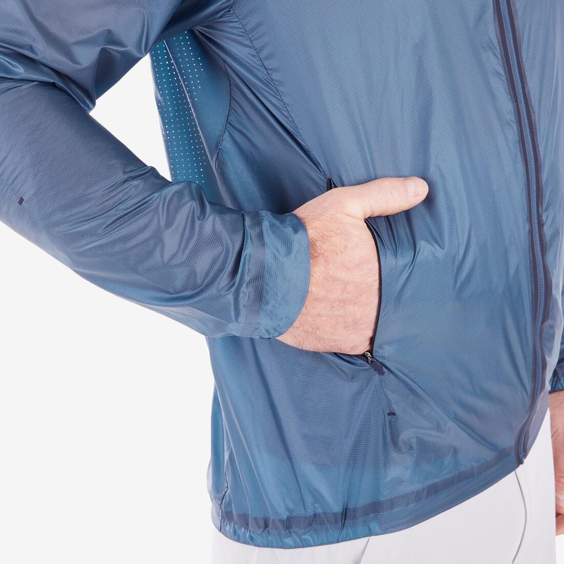 Chaqueta cortavientos de montaña y trekking ligera Hombre Quechua MH900 - Image 5