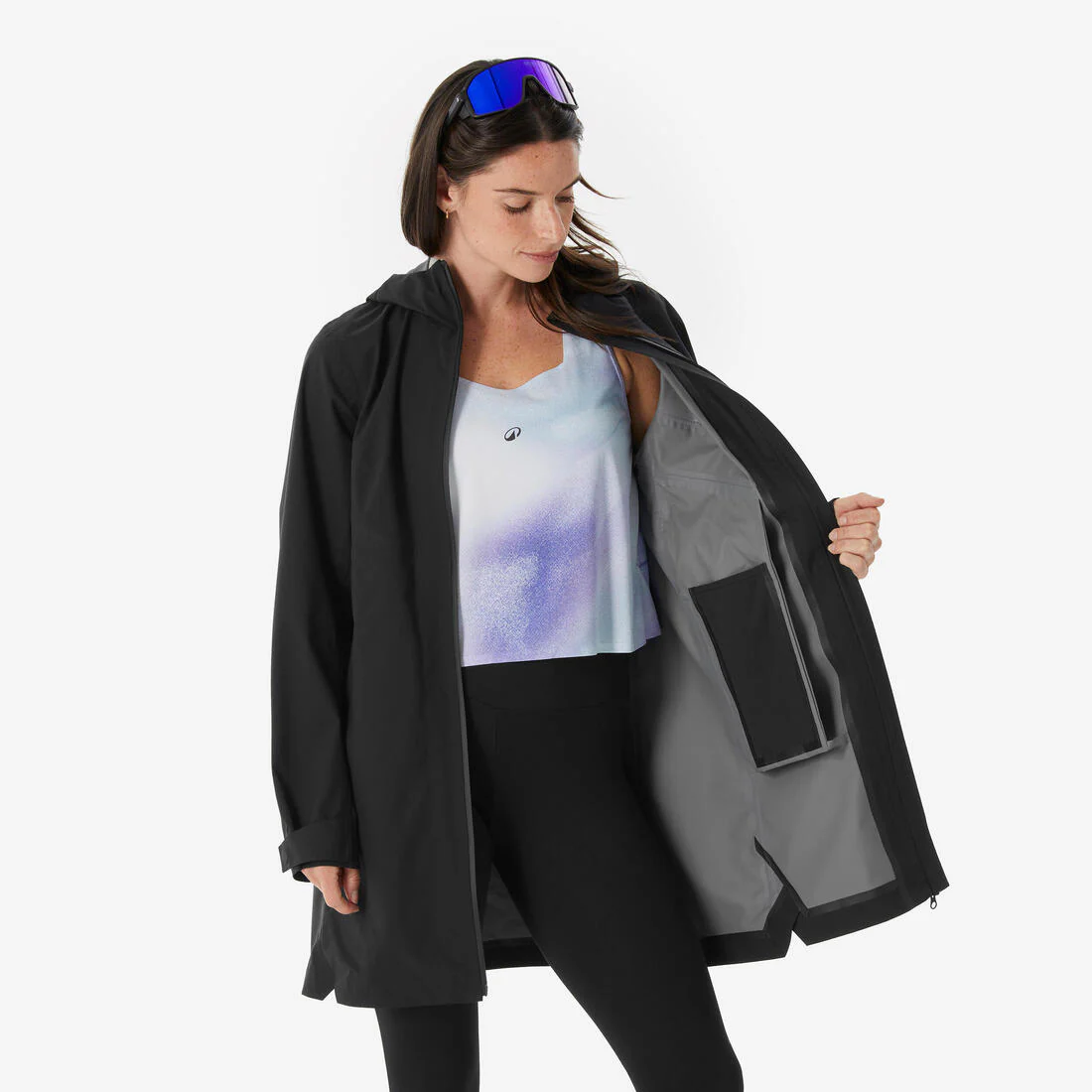 Chaqueta impermeable de montaña y trekking ligera larga mujer MH100 negro - Image 8