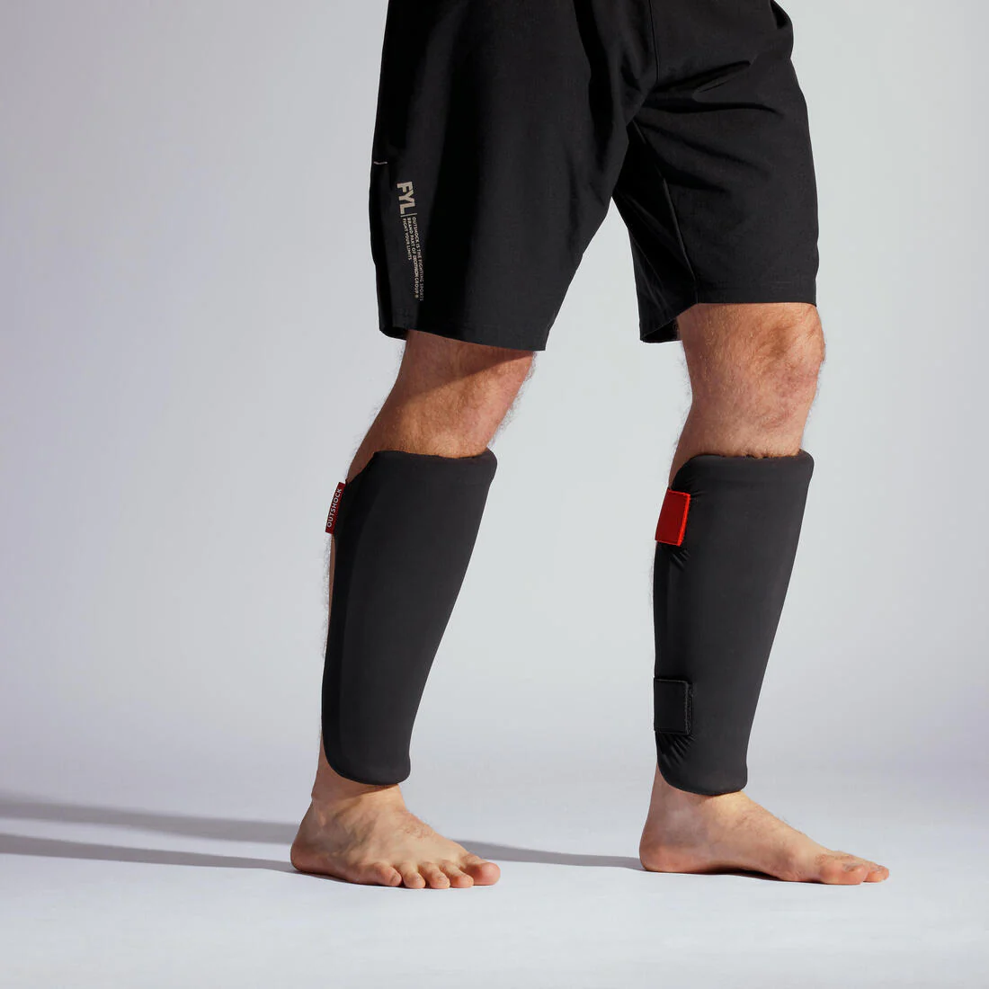 Espinilleras kick boxing sin botin Outshock 100 negro/rojo - Image 4