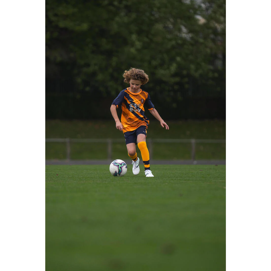 Medias de fútbol KIDS naranja y azul marino - Image 6