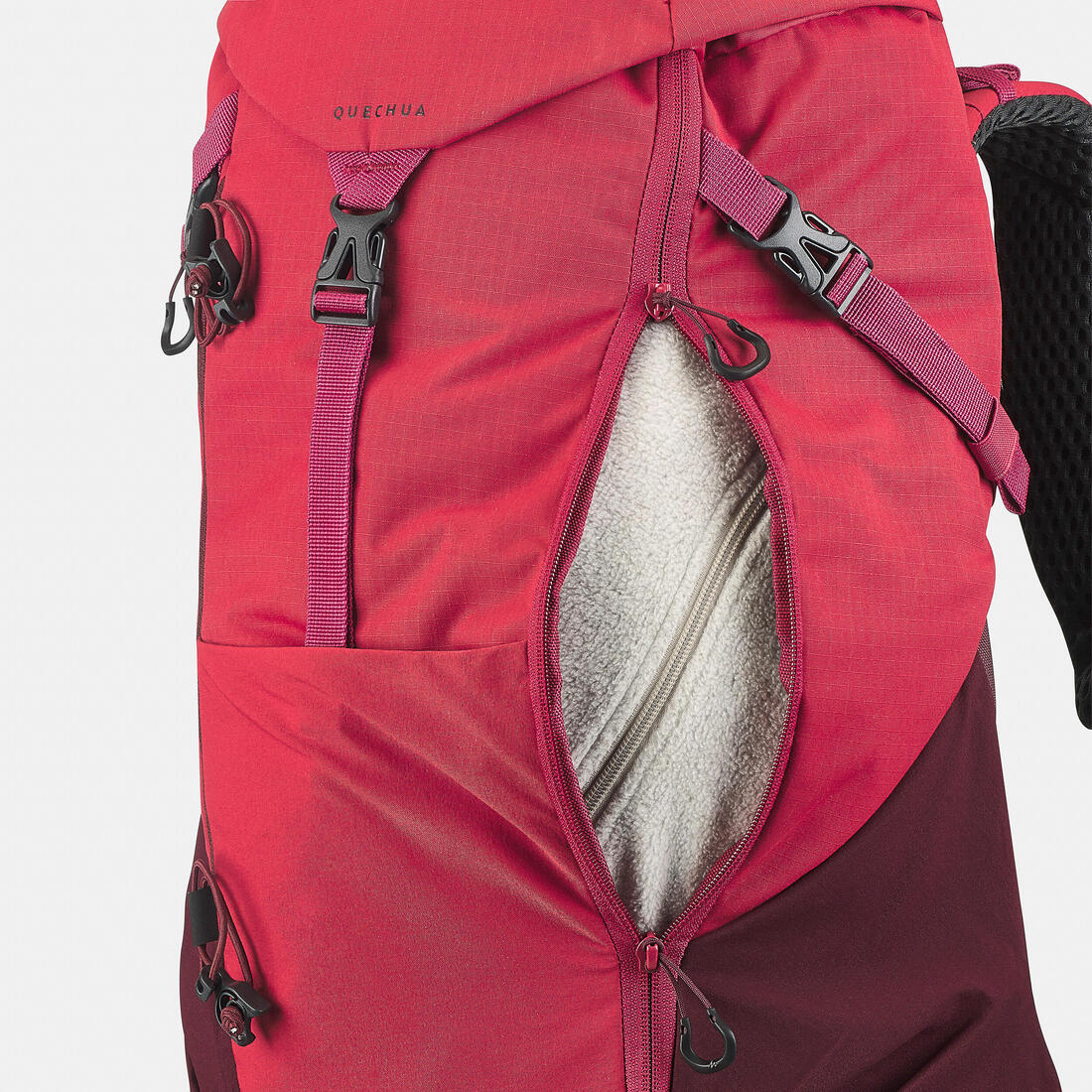 Mochila de montaña 20L funda impermeable Quechua MH500. Equipaje de mano - Image 12