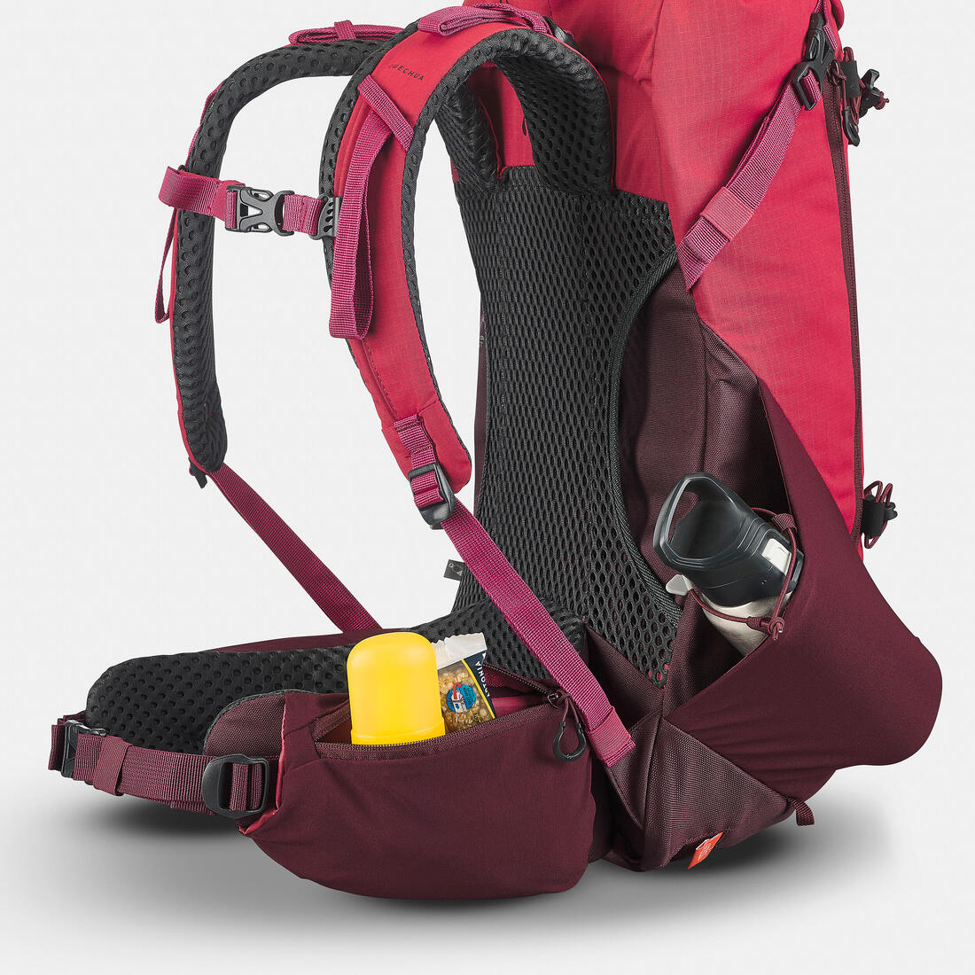 Mochila de montaña 20L funda impermeable Quechua MH500. Equipaje de mano - Image 14