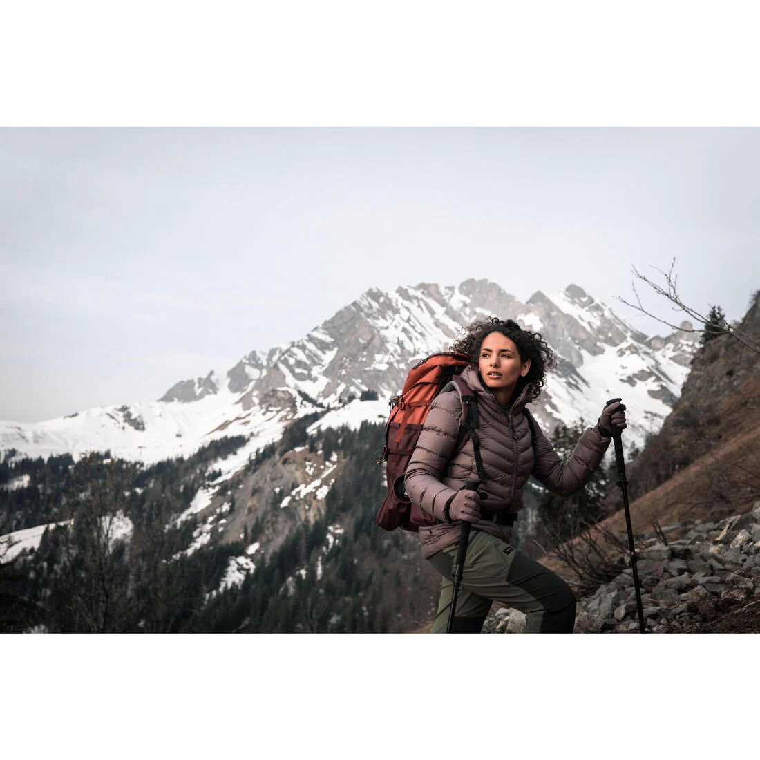 Mochila de montaña y trekking 50L Mujer Simond MT100 Easyfit. Funda impermeable - Image 10