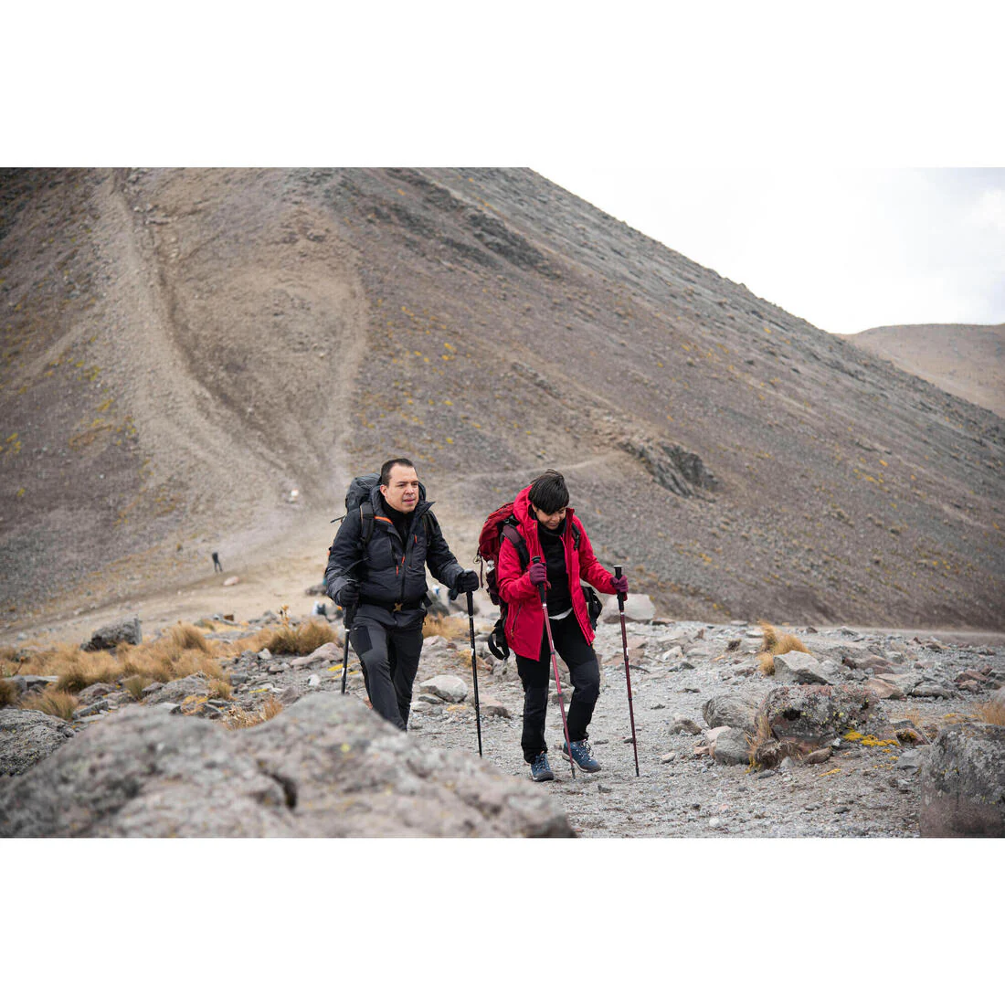Mochila de montaña y trekking 50L Mujer Simond MT100 Easyfit. Funda impermeable - Image 28