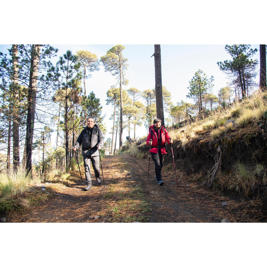 Mochila de montaña y trekking 50L Mujer Simond MT100 Easyfit. Funda impermeable - Image 30