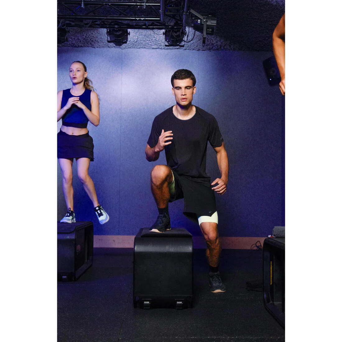 Pantalón Corto Cross Training Hombre Negro-Amarillo Celliant Transpirable Ligero - Image 12