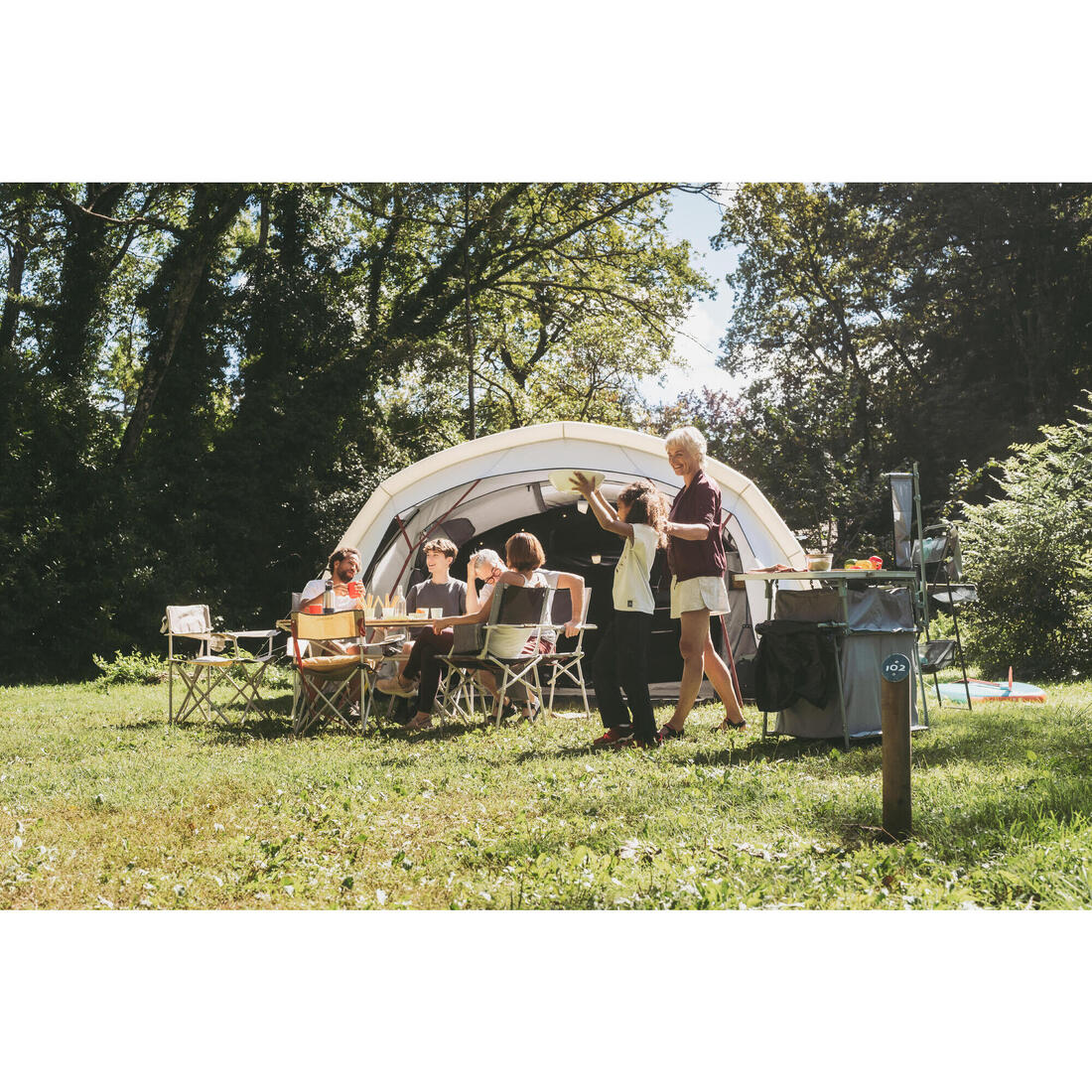 Silla plegable de camping con reposabrazos Quechua Basic XL - Image 8