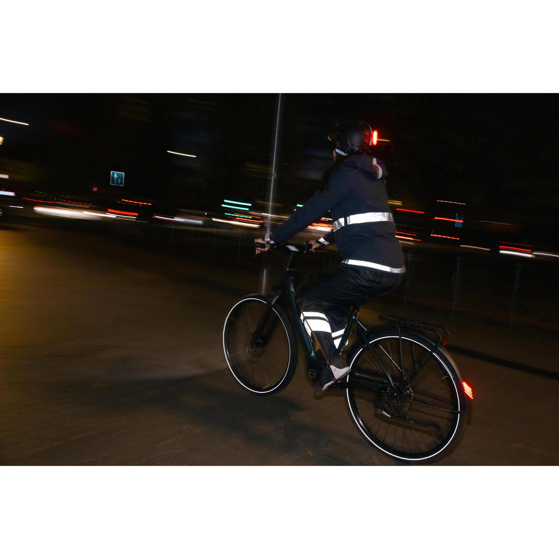 Sobrepantalón Ciclismo Urbano 540 Mujer Negro Impermeable Cubrecalzado Integrado - Image 15