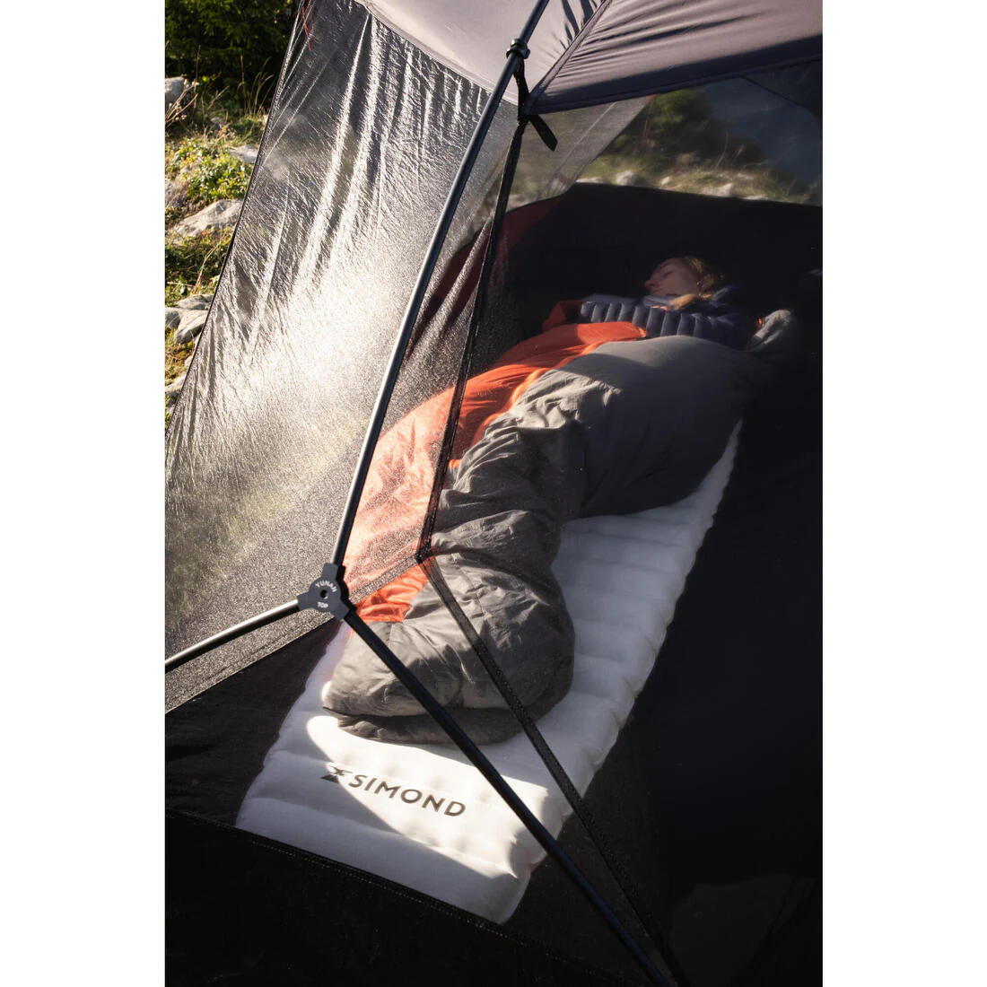 Tienda de campaña domo trekking 2 plazas, ligera y con autosujeción, MT900 - Image 18
