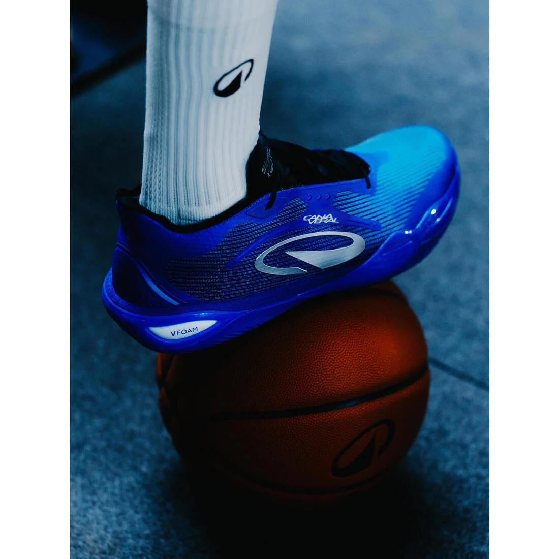 Zapatillas de baloncesto de media caña edición Sarr unisex, Canaveral 900 - Image 14