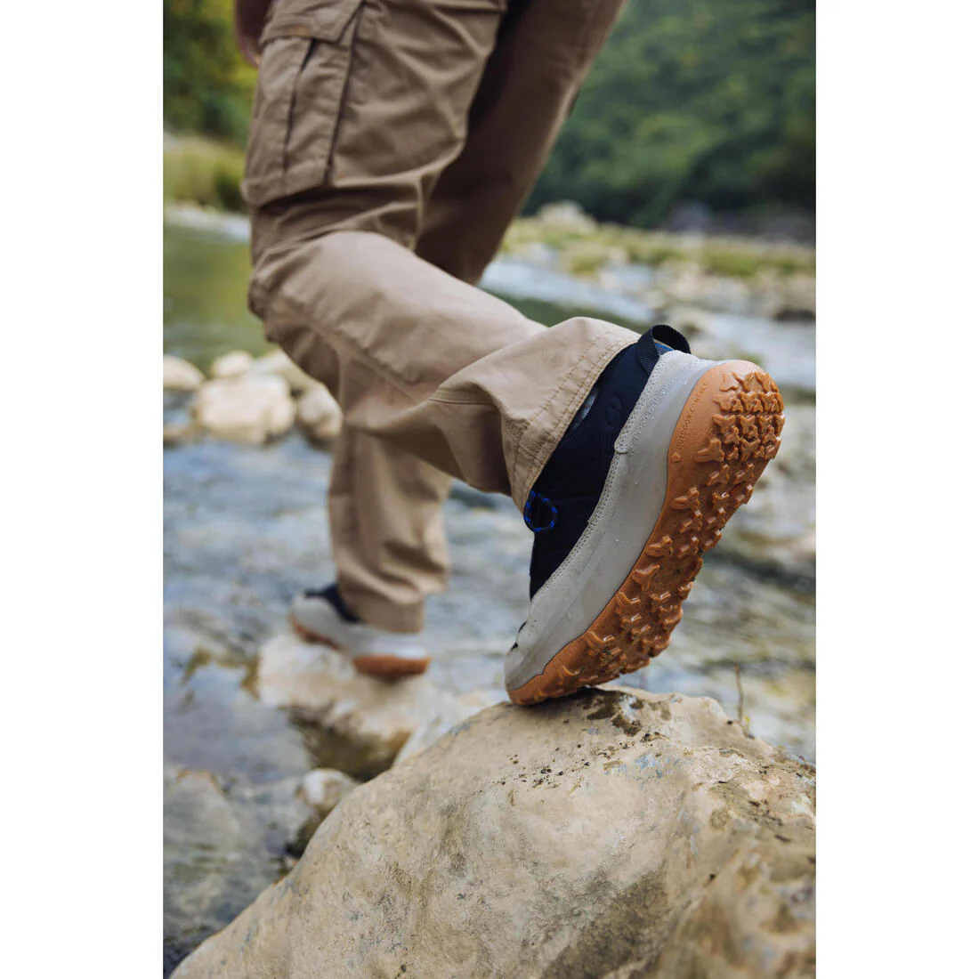 Zapatillas de montaña y trekking impermeables NH500 bajas WP negro ahumado - Image 18
